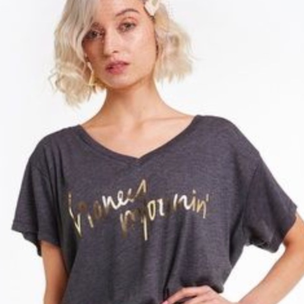 Wildfox Couture Honeymoonin T-Shirt Size Small NWTS Gray & Gold